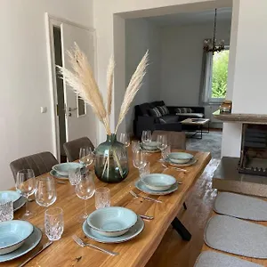 Appartement Wunderschoene Sanierte Vor Den Toren Koelns, Cologne