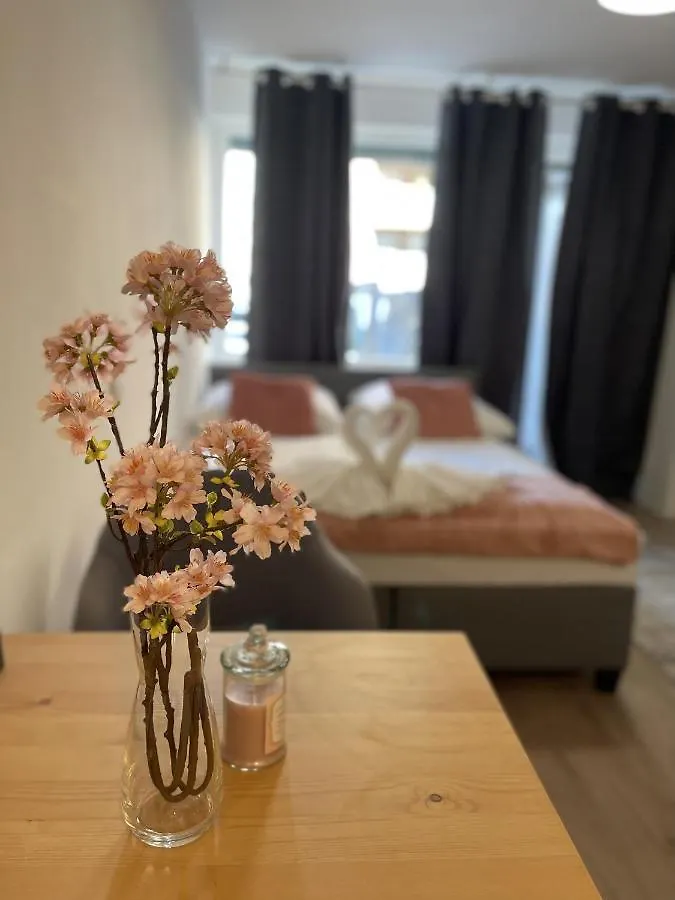 Central Cosy Apartment In Köln