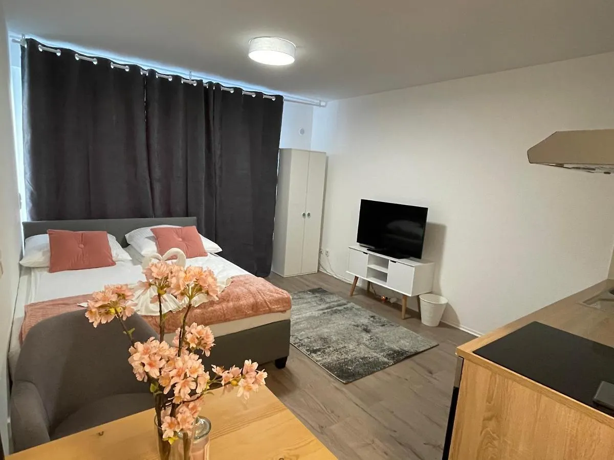 Central Cosy Apartment In Köln